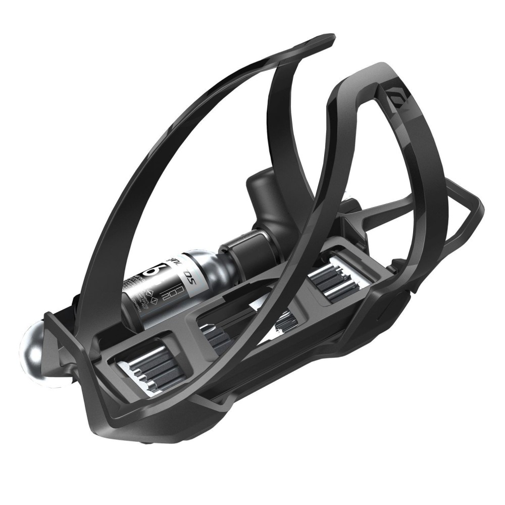 Portabidon Is Coupe Cage Co2 Black | Portabidón para bicicleta con herramientas y cartucho integrados.